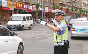 女交警的述职报告6篇