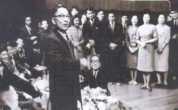 《猫》老舍读后感400字5篇