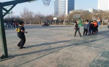 小班投篮球游戏教案7篇
