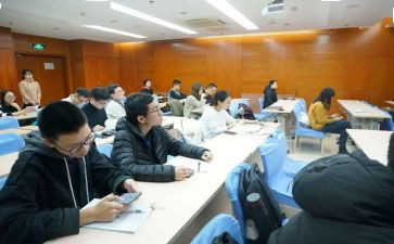 团校领导讲话稿7篇